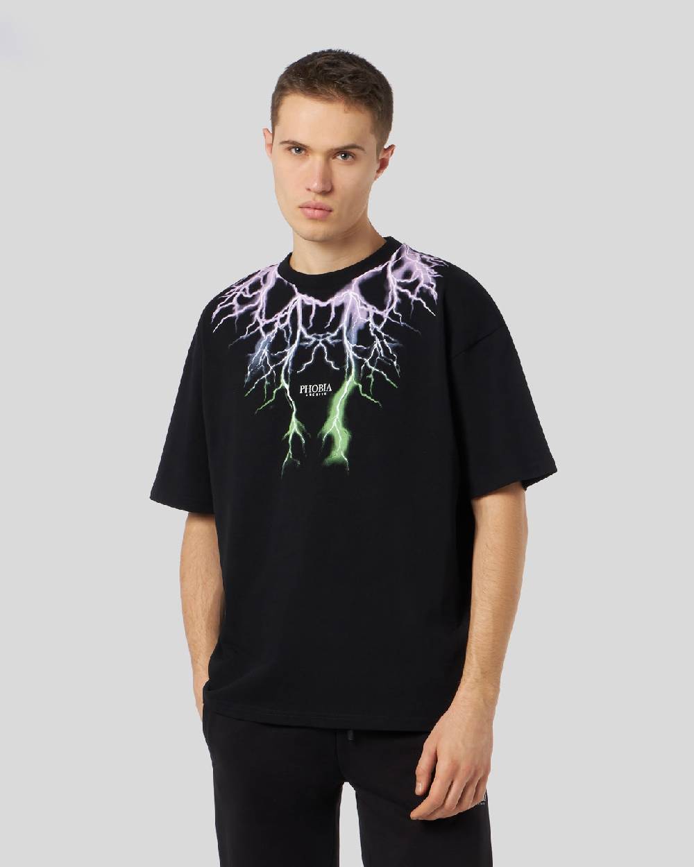 Phobia Archive T-SHIRT NERA CON FULMINI BICOLORE VIOLA E VERDE Acquista Ora