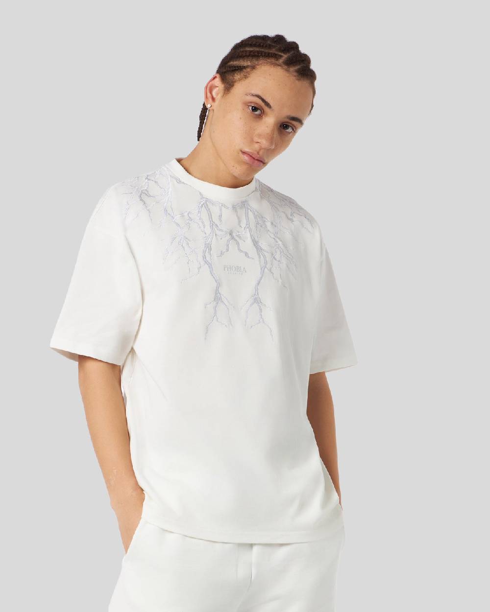 Phobia Archive T-SHIRT BIANCA CON FULMINI RICAMATI GRIGI Sottocosto